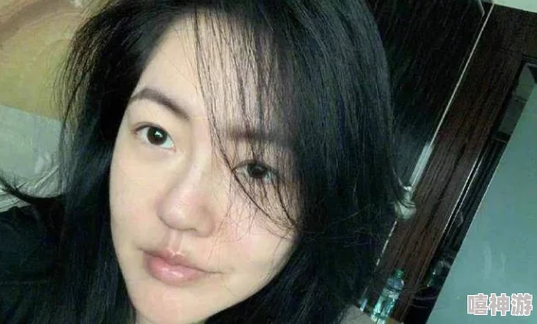 欧美jlzz18性欧美据传知名女星秘密约会小鲜肉引发粉丝热议