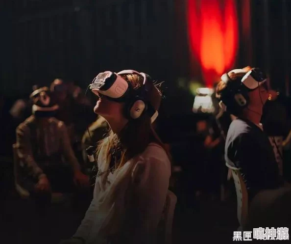 亚洲国产小视频2025全新VR体验引爆感官盛宴